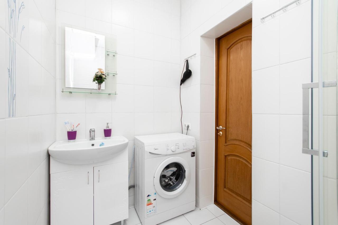 Comfortable Apartment In The Golden Square. Alma-Ata Buitenkant foto