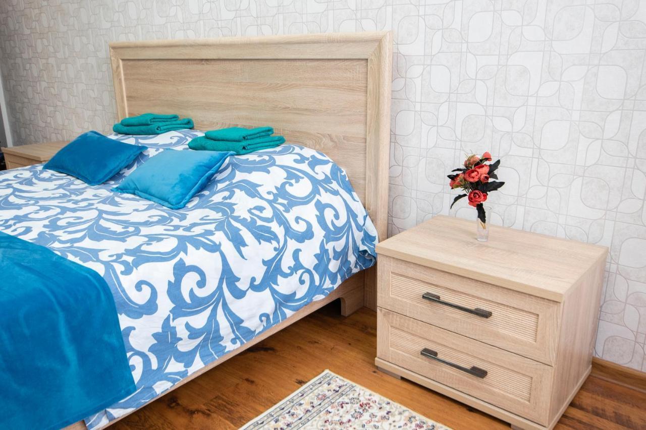 Comfortable Apartment In The Golden Square. Alma-Ata Buitenkant foto